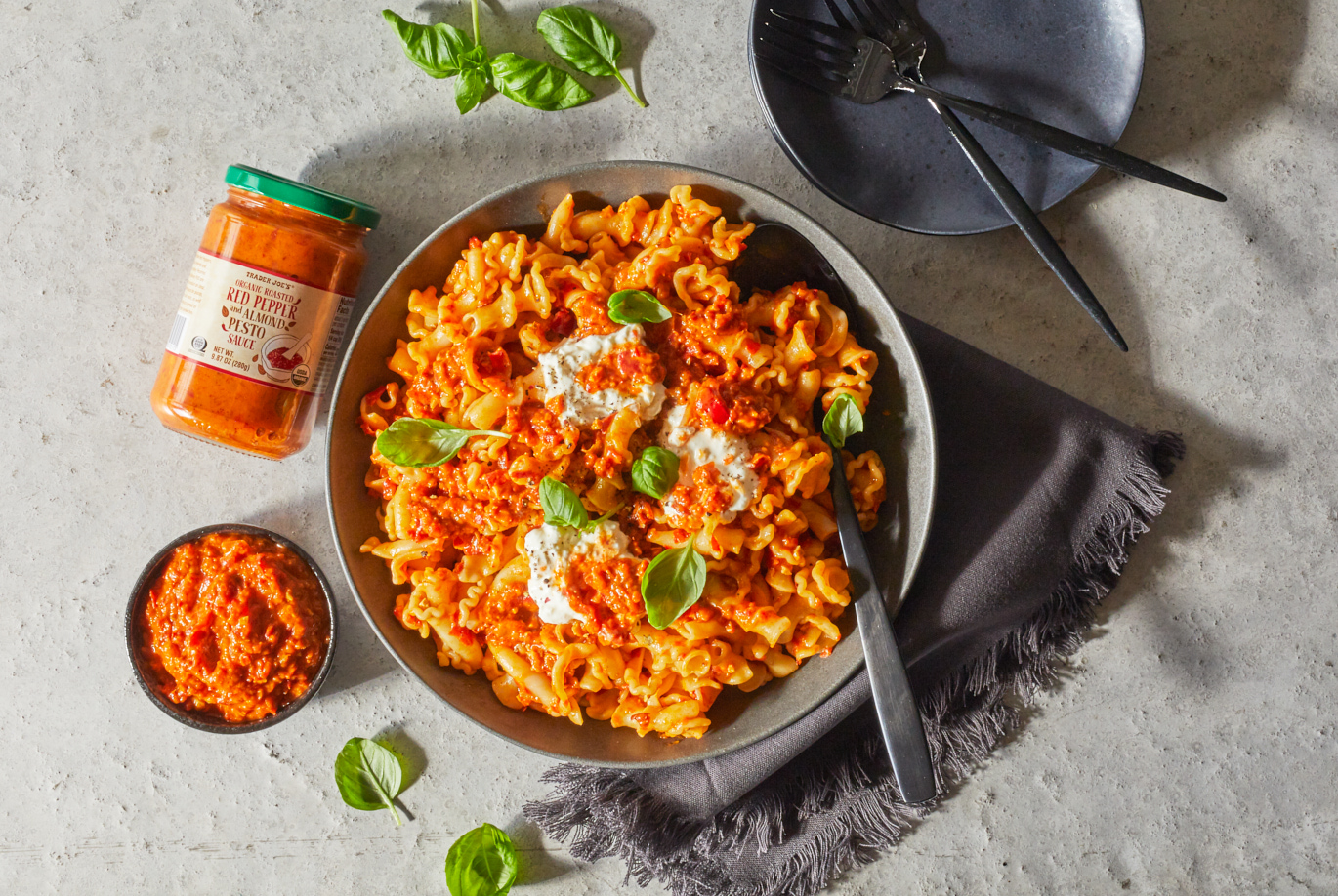Organic Roasted Red Pepper and Almond Pesto Sauce