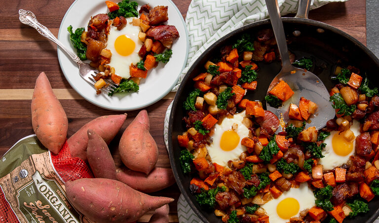 Bacon and Potato Breakfast Skillet Hash